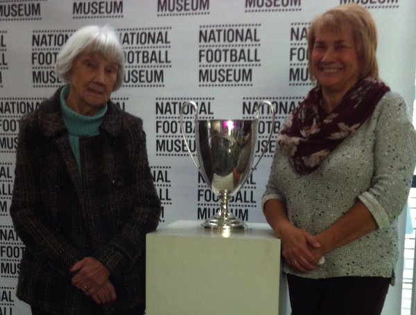 Sheila Leeson and Dorothy with the Prince Hassan Cup - Sheila Leeson and Dorothy with the Prince Hassan Cup